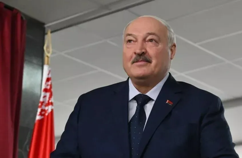 Belarusian President Reveals Secret Communications with Putin