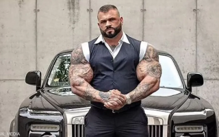 Чемпион по бодибилдингу Илья Ефимчик скончался